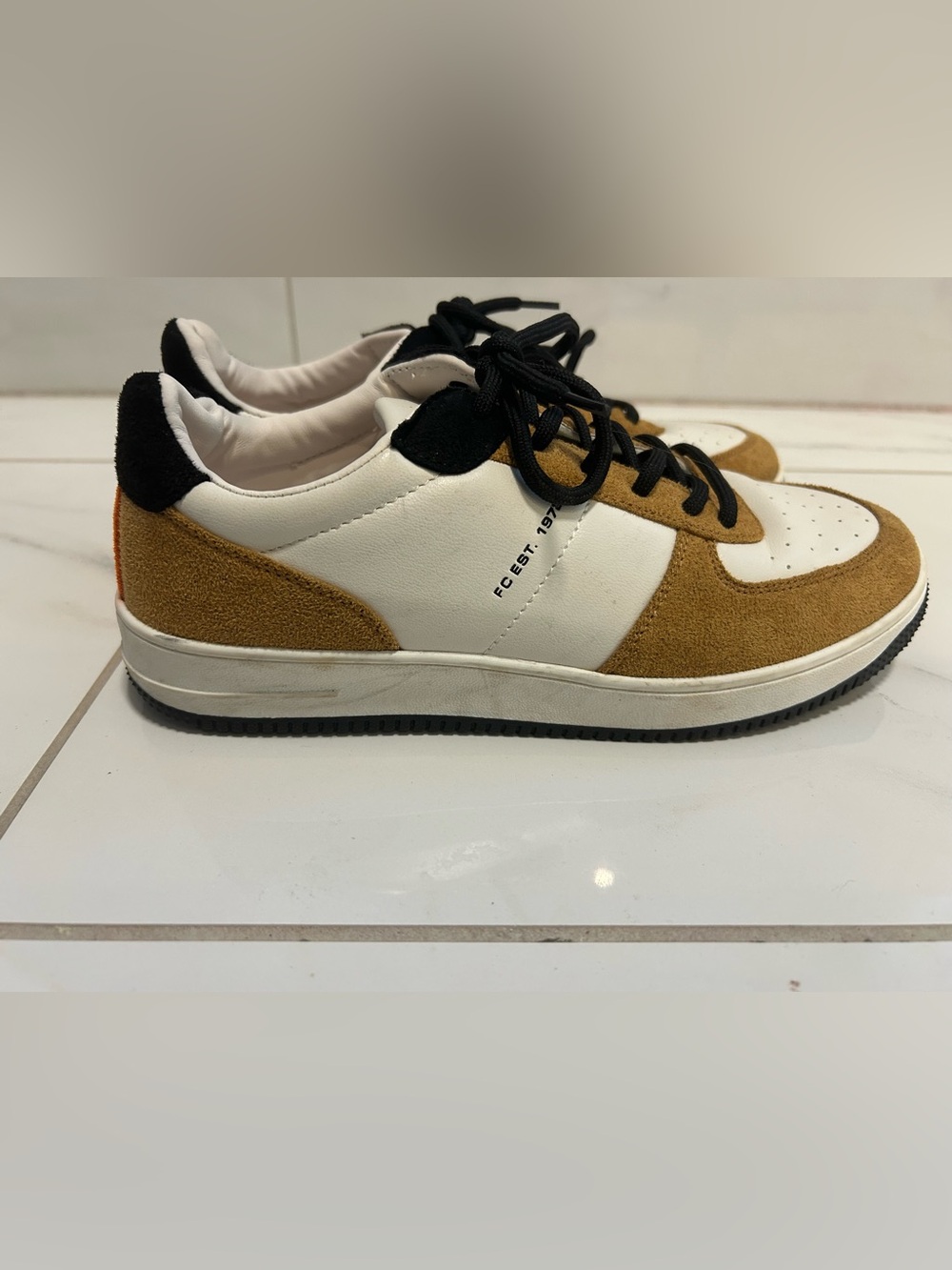 French Connection Brie Colorblock Court Sneakers Tan White Black Size 8